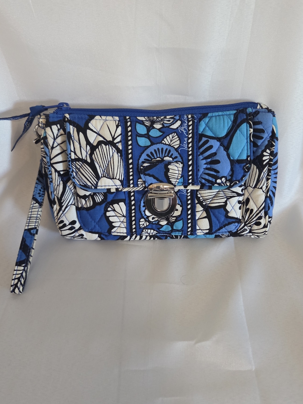 Vera Bradley Blue Floral Quilted Wristlet Clutch
